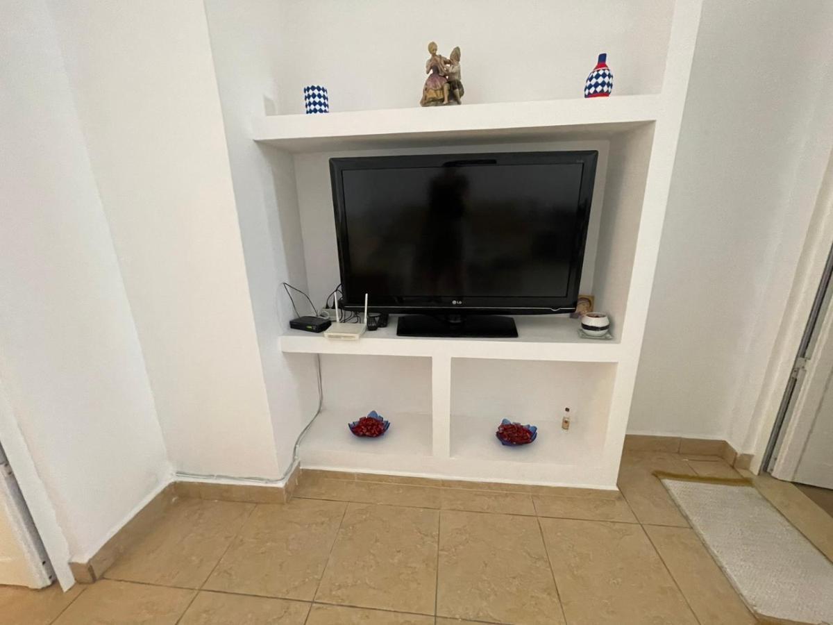 Kristo Apartament, Sarandeアパートメント エクステリア 写真