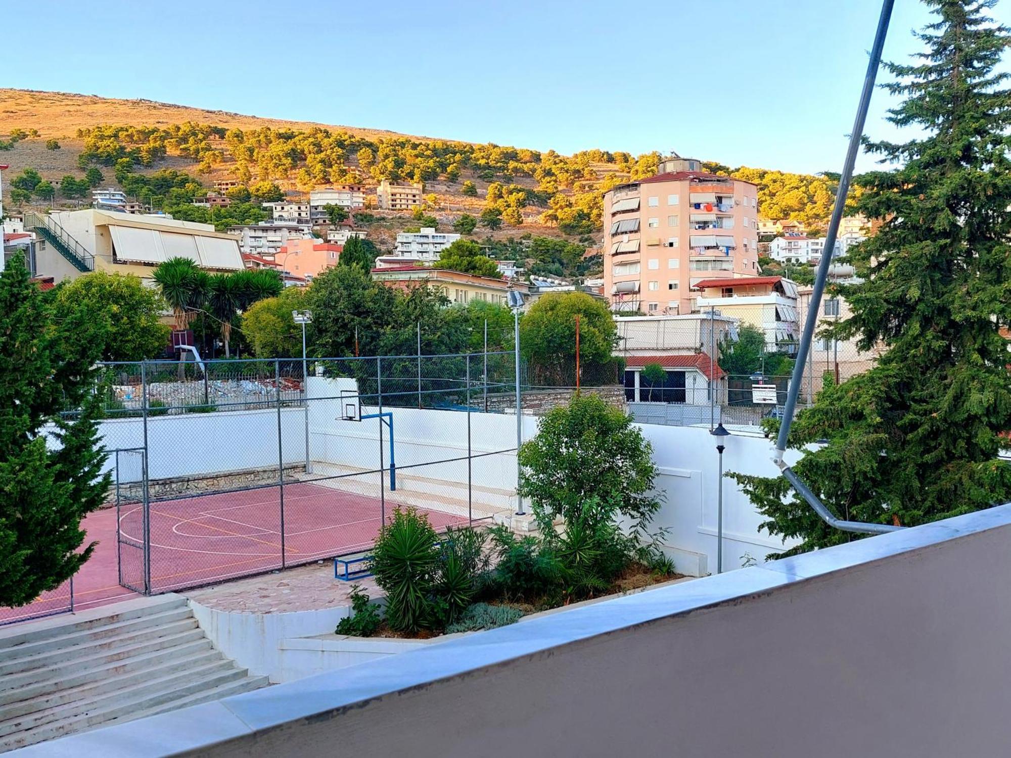 Kristo Apartament, Sarandeアパートメント エクステリア 写真
