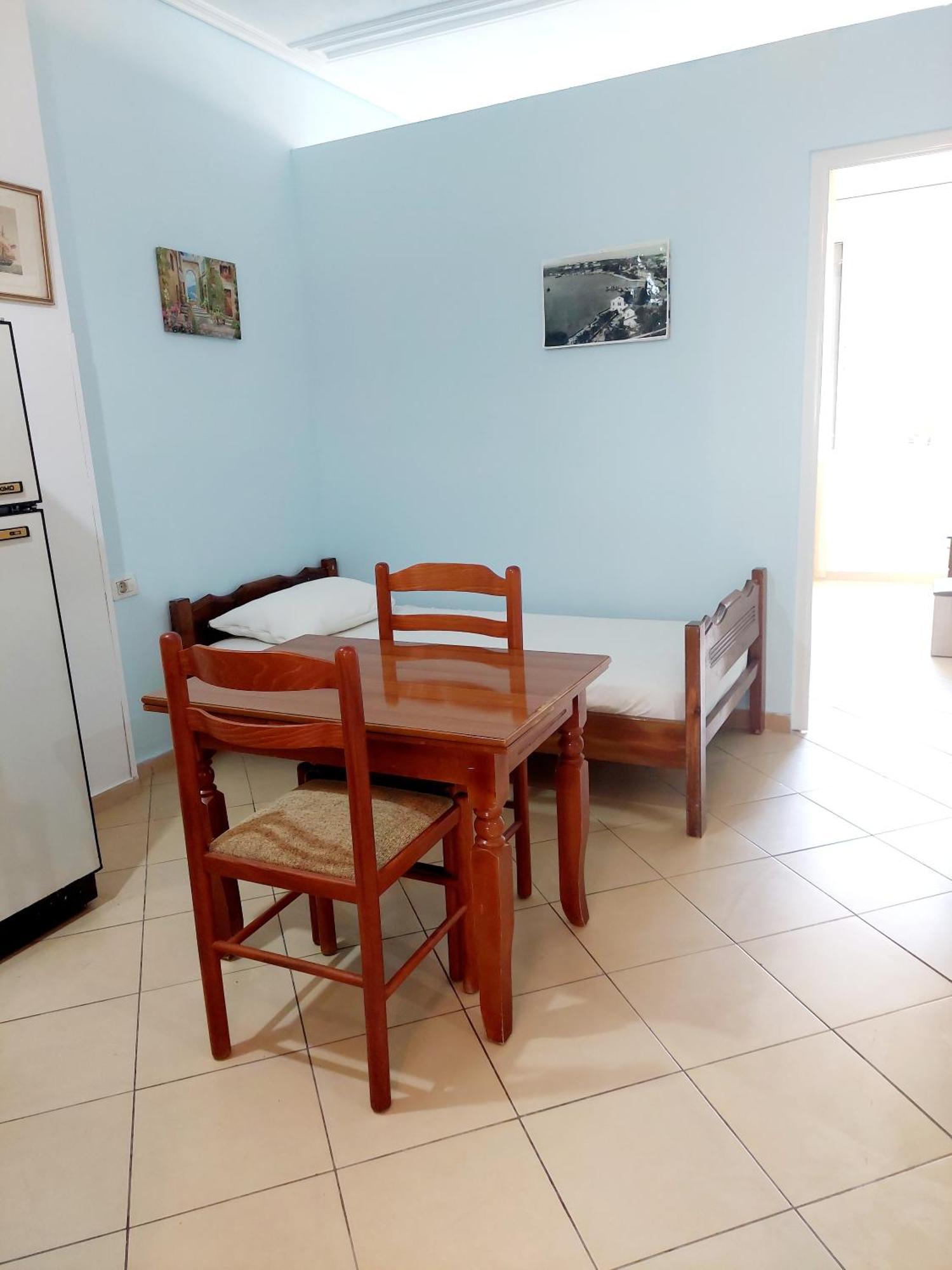 Kristo Apartament, Sarandeアパートメント エクステリア 写真